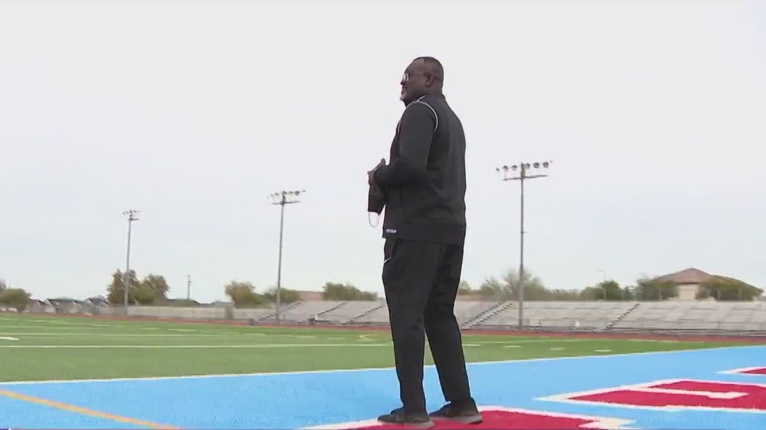 Super Bowl LVII: Former Eagles player in Phoenix looks forward to the big game